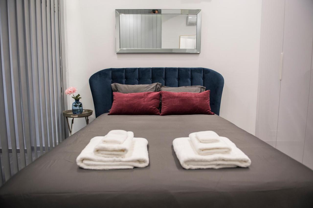 Skin Suites-Luxury Living 니코시아 외부 사진