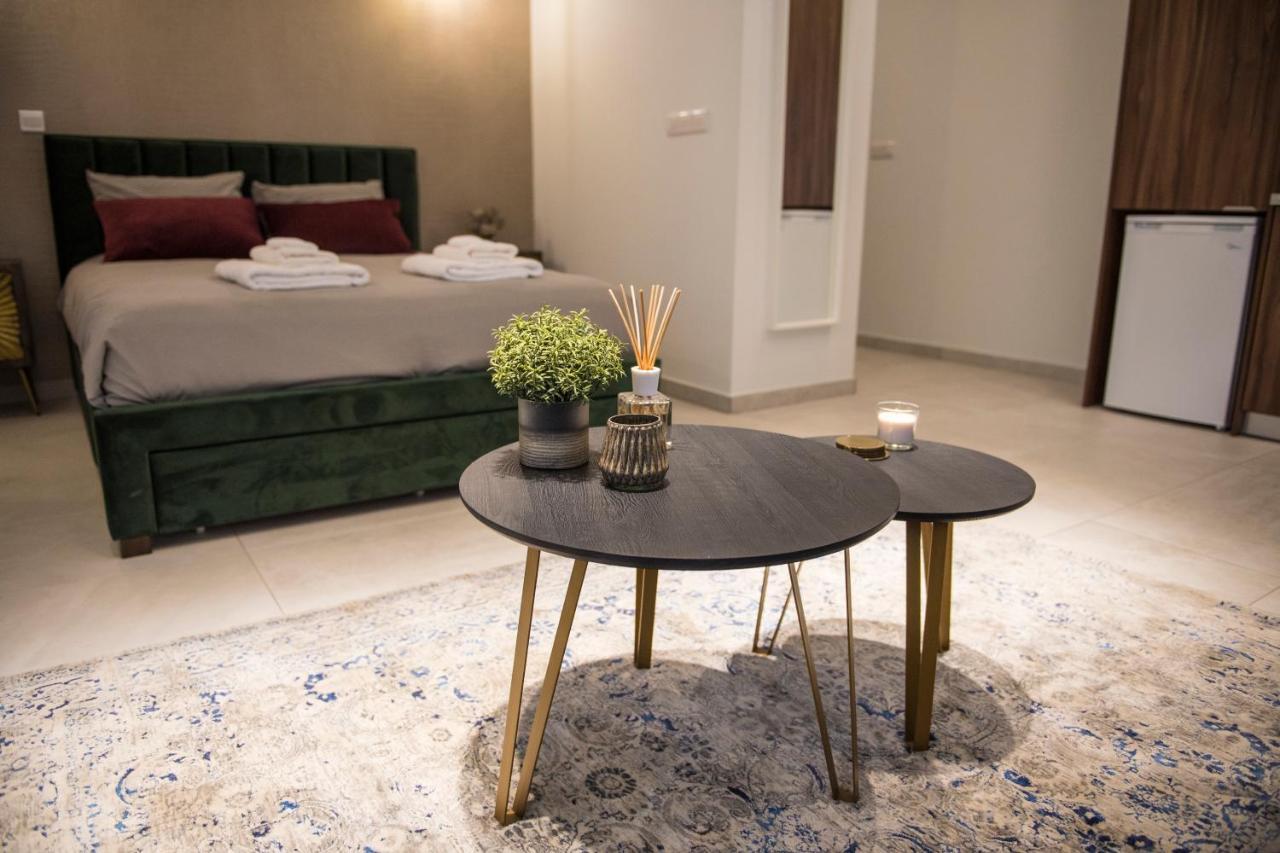 Skin Suites-Luxury Living 니코시아 외부 사진
